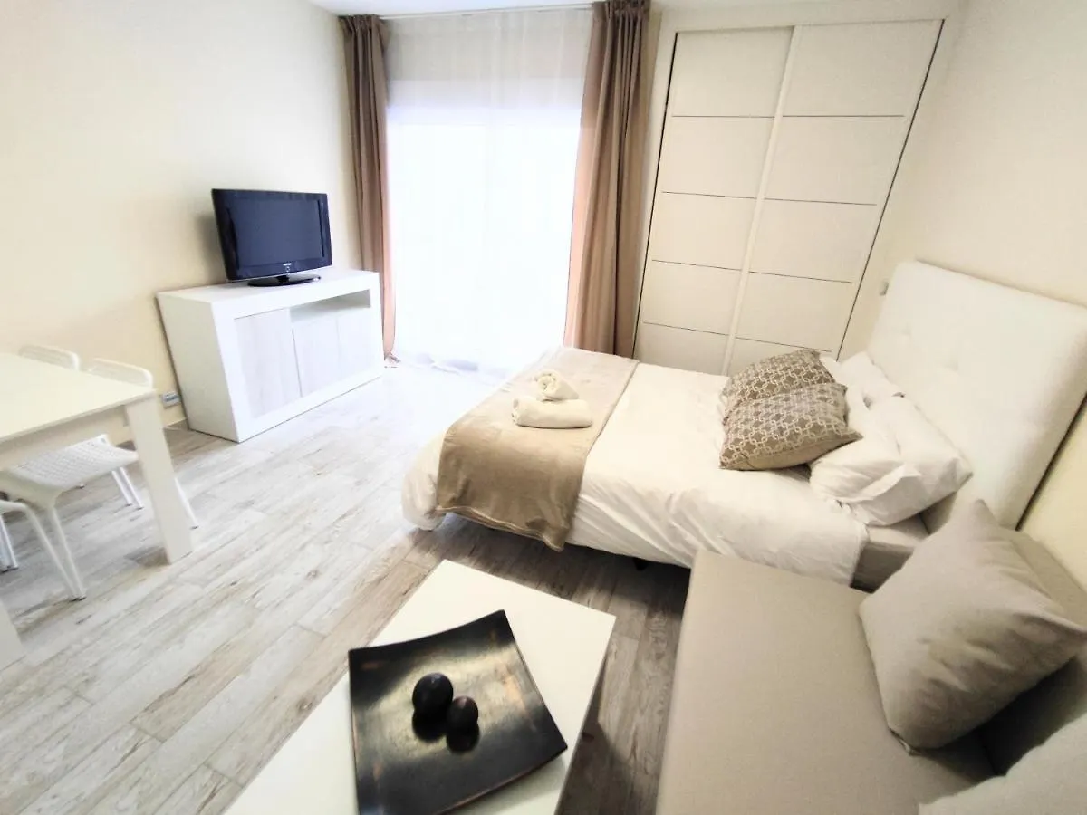 Benal Beach 905 En Primera Linea De Playa / Beachfront Benalmadena 0*,