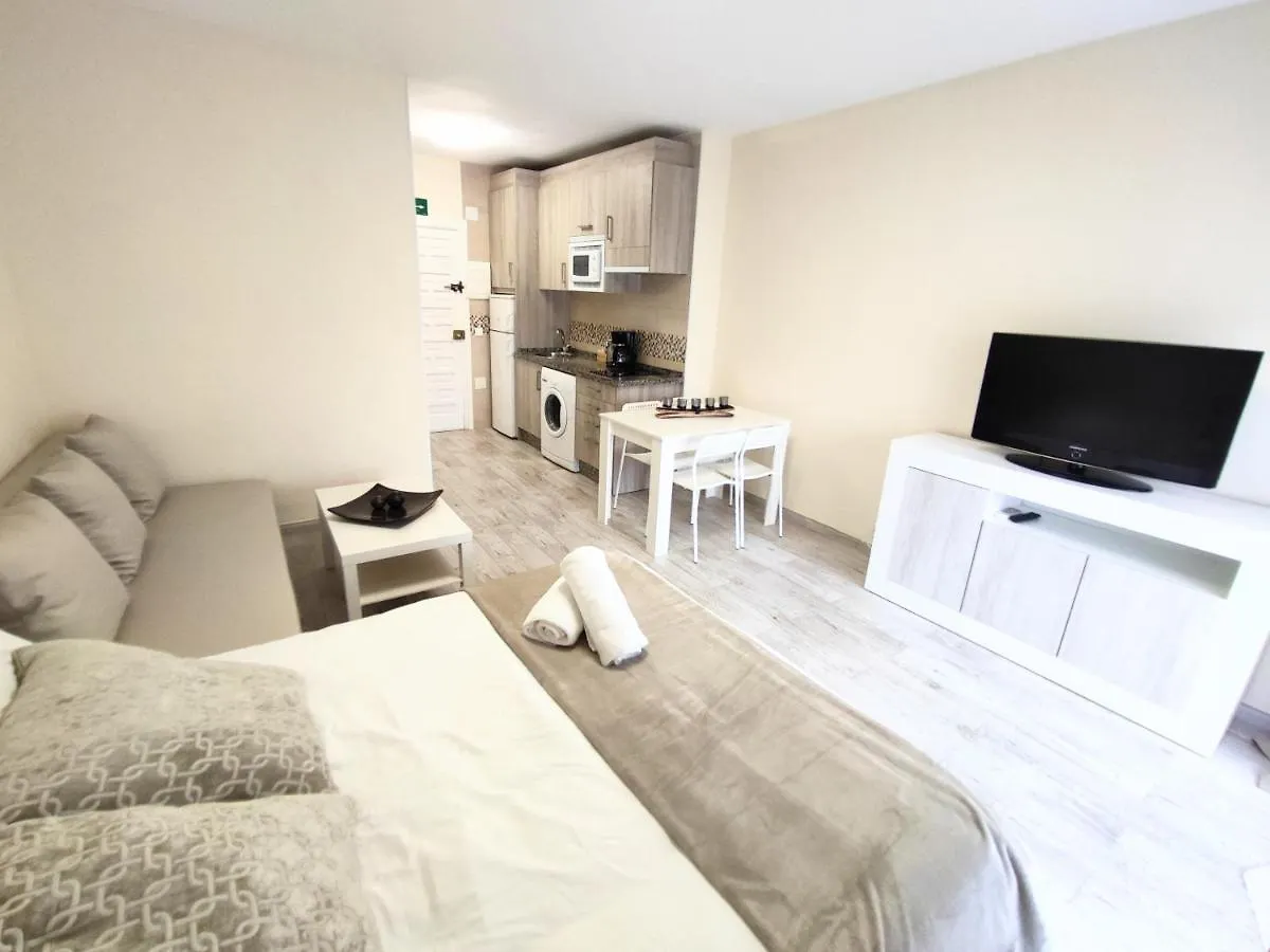 Benal Beach 905 En Primera Linea De Playa / Beachfront Benalmadena