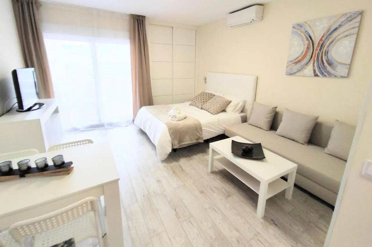 Benal Beach 905 En Primera Linea De Playa / Beachfront Benalmadena 0*,  Spain